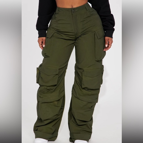 Oversized cargo pants - Picture 2 of 4